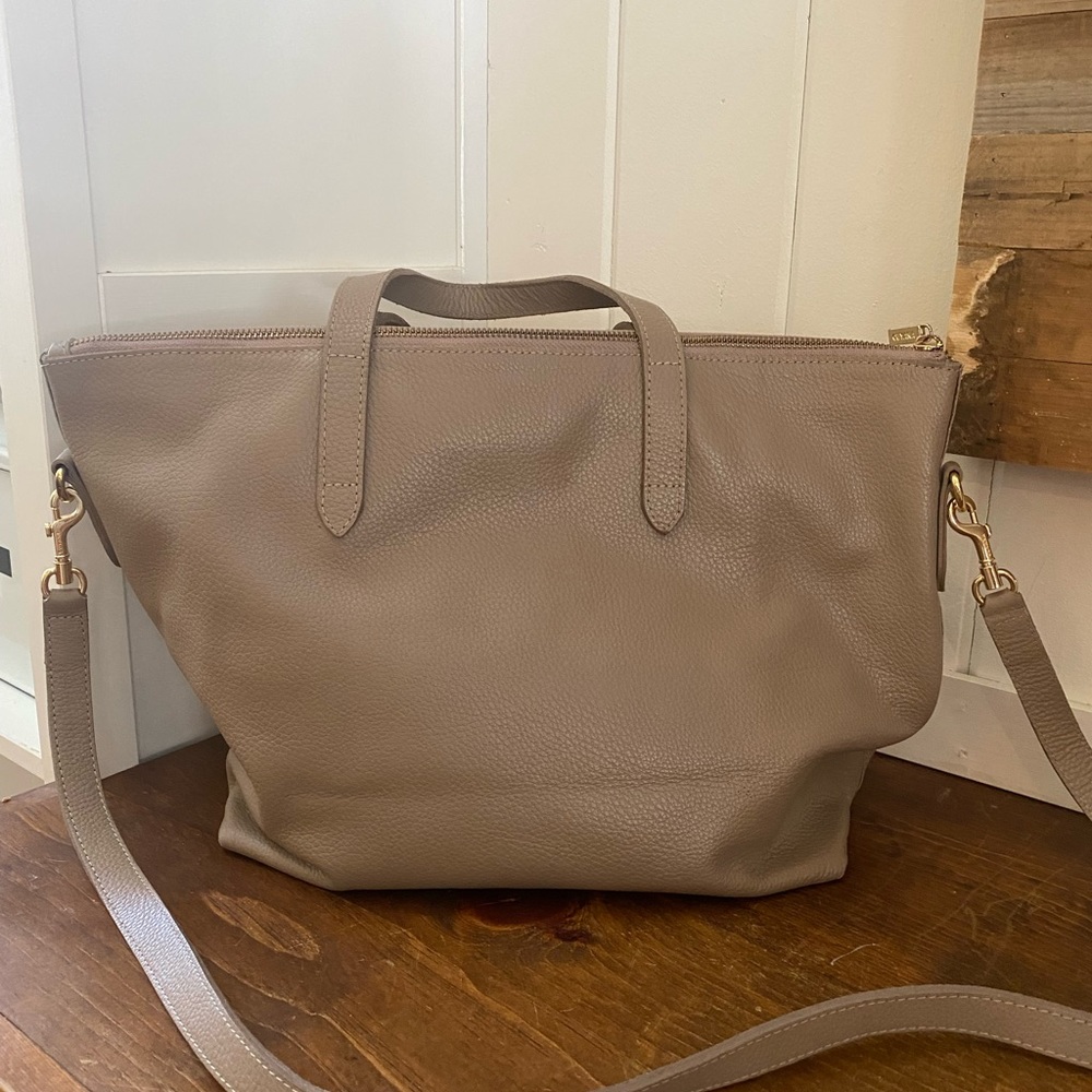 Cuyana medium tote satchel taupe grey leather crossbody